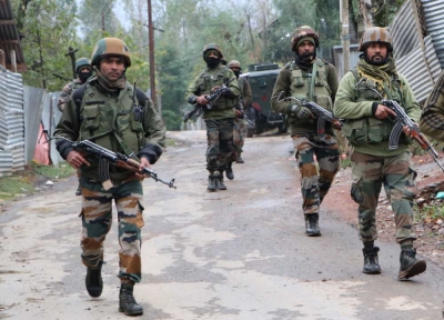 कश्मीर घाटी में हमलों को जल्द रोकने के लिए नई सुरक्षा व्यवस्था कश्मीर घाटी में हमलों को जल्द रोकने के लिए नई सुरक्षा व्यवस्था