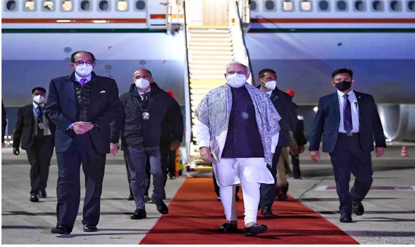 भारत को दबने की जरुरत नहीं