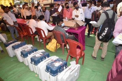 कुशेश्वर स्थान में जद (यू) 5,367 मतों से आगे, तारापुर से राजद को बढ़त