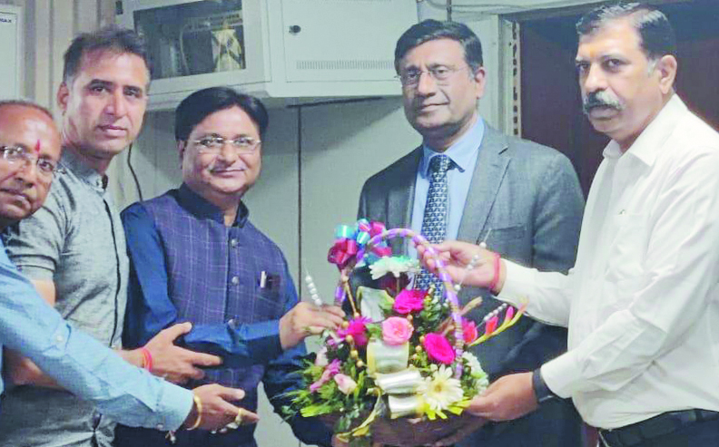 सेन्ट्रल जीएसटी चीफ कमिश्नर को चेम्बर के सरलीकरण सुझाव, समय रहते चेम्बर अध्यक्ष ने मुद्दों से अवगत कराया-गोयल सेन्ट्रल जीएसटी चीफ कमिश्नर को चेम्बर के सरलीकरण सुझाव, समय रहते चेम्बर अध्यक्ष ने मुद्दों से अवगत कराया-गोयल