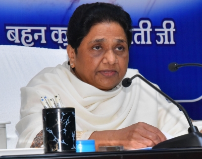 मायावती का भाजपा, सपा, कांग्रेस पर निशाना, बोलीं, 'सत्ता में आने पर भूल जाते हैं वादे' मायावती का भाजपा, सपा, कांग्रेस पर निशाना, बोलीं, 'सत्ता में आने पर भूल जाते हैं वादे'
