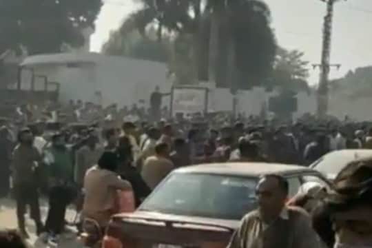‘छत्तीसगढ़’ का संपादकीय : पाकिस्तान में ईशनिंदा के नाम पर भीड़त्याएं कहाँ तक पहुंचेंगी, और बाकी जगह भी.. ‘छत्तीसगढ़’ का संपादकीय : पाकिस्तान में ईशनिंदा के नाम पर भीड़त्याएं कहाँ तक पहुंचेंगी, और बाकी जगह भी..