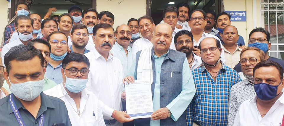 1 दिसम्बर से मंडी शुल्क एवं कृषक कल्याण शुल्क में छूट प्रदान करने छग चेम्बर का कृषिमंत्री को ज्ञापन