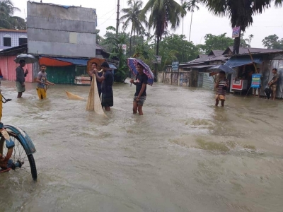 बांग्लादेश में भारी बारिश जारी,सामान्य जनजीवन ठप बांग्लादेश में भारी बारिश जारी,सामान्य जनजीवन ठप