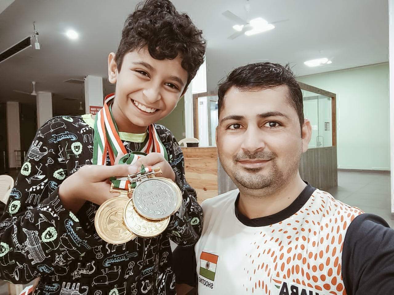 10 साल के कुंवर कार्तिक का अगला टारगेट भारतीय टीम का हिस्सा बनते हुए गोल्ड मेडल जीतना