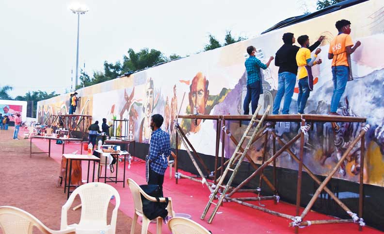 आजादी का अमृत महोत्सव : कीट और कीस में कला कुंभ संपन्न