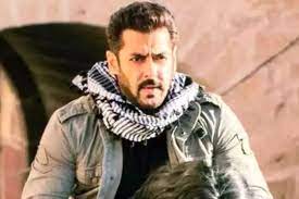 सलमान खान को बर्थडे पर मिले शानदार तोहफे, शिल्पा से मिला सरप्राइज तो कैटरीना से मिला ये खास तोहफा, देखें LIST