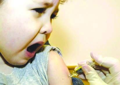 टीका लगाने की खोज किसने की