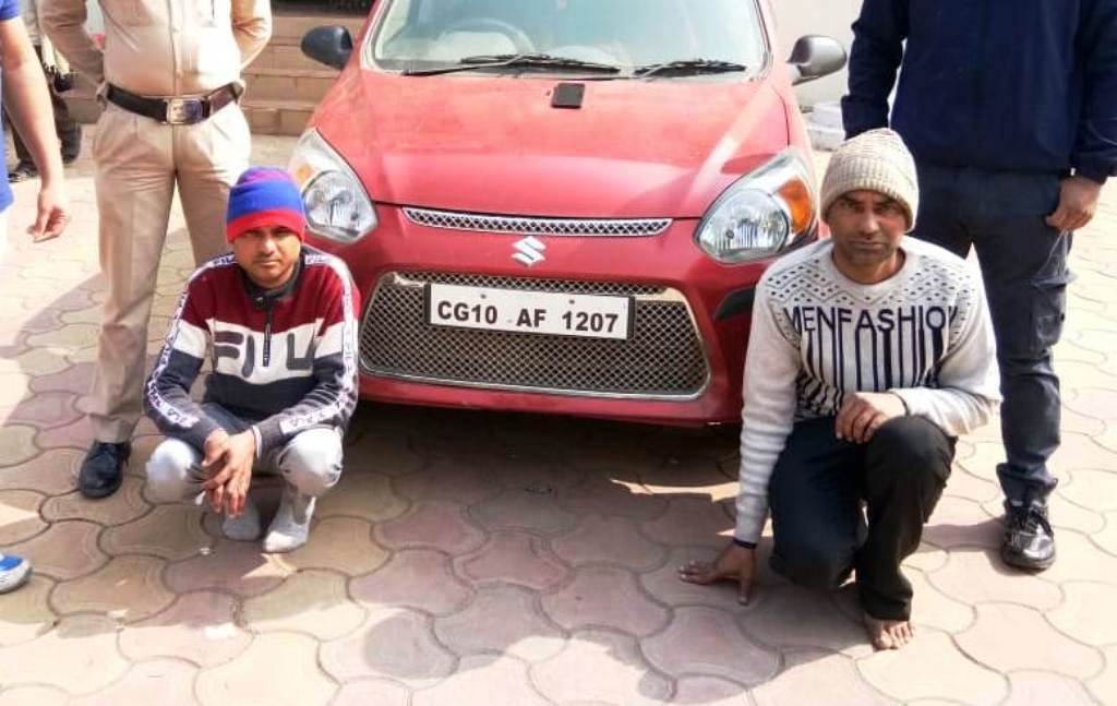 रिटायर्ड फूड ऑफिसर को लूट कर फरार हुई दुल्हन के बेटे गिरफ्तार, खुद पहले से जेल में