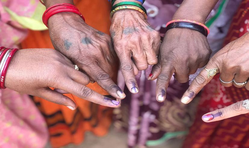 खतरे के दौर में चुनाव