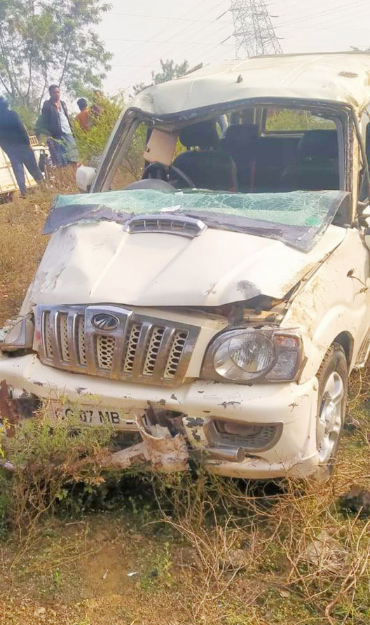 स्कॉर्पियो पलटी, एक मौत