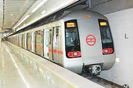 दुनिया में सबसे पहले मेट्रो ट्रेन कहां चली