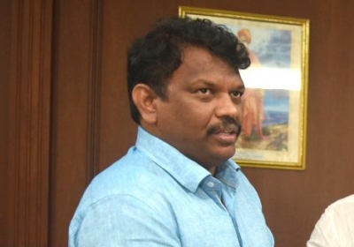गोवा में भाजपा के मंत्री ने दिया इस्तीफा, बोले- छोटे कार्यकर्ताओं को दरकिनार कर रही पार्टी गोवा में भाजपा के मंत्री ने दिया इस्तीफा, बोले- छोटे कार्यकर्ताओं को दरकिनार कर रही पार्टी