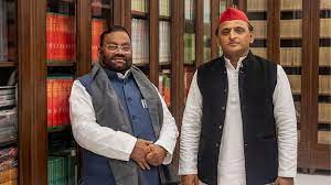 स्वामी प्रसाद मौर्य और धर्म सिंह सैनी समाजवादी पार्टी में शामिल