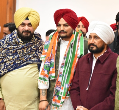 कांग्रेस ने चर्चित और विवादित रैपर मूसेवाला को पंजाब में बनाया पार्टी उम्मीदवार