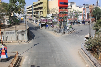 बेंगलुरु में शीर्ष पुलिस अधिकारी कोरोना पॉजिटिव, 31 जनवरी तक बढ़ाया कर्फ्यू