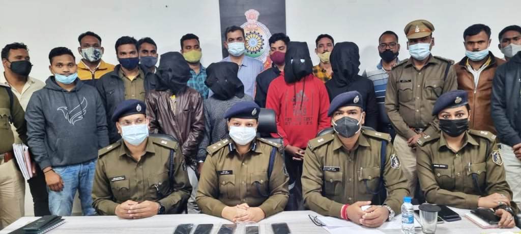 कांग्रेस नेता के घर ओडिशा के गिरोह ने डाली थी डकैती, रजिंश के चलते स्थानीय का साथ मिला, चार गिरफ्तार