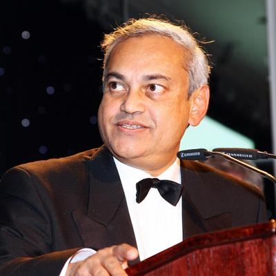 'जापान नेताजी की अस्थियां उनकी बेटी को सौंपे'