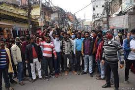 नीतीश कुमार के ‘सुशासन’ में दिनदहाड़े गोलीबारी, हत्याएं और करोड़ों की डकैती, ज़िम्मेदारी किसकी?