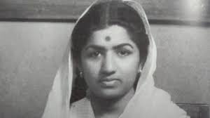 लता मंगेशकरः जब प्रधानमंत्री नेहरू की आँखें भर आईं - श्रद्धांजलि