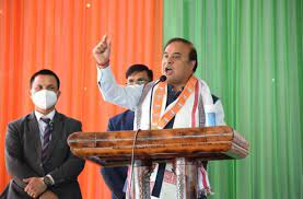 राहुल गांधी के ख़िलाफ़ हिमंत बिस्व सरमा अपमानजक बयान क्यों देते हैं?