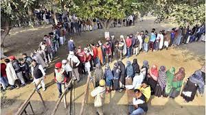 पंजाब में सभी और यूपी में 59 सीटों पर मतदान शुरू, जानिए क्या है ख़ास