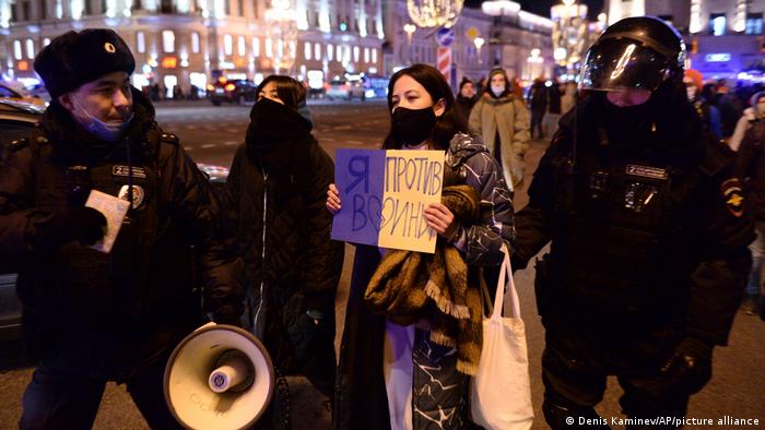 यूक्रेन संकट: भारतीय अर्थव्यवस्था पर कितना पड़ेगा असर