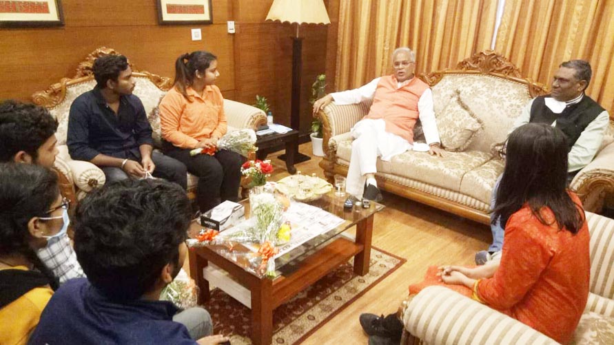 यूक्रेन से भारत लौटे छत्तीसगढ़ के विद्यार्थी