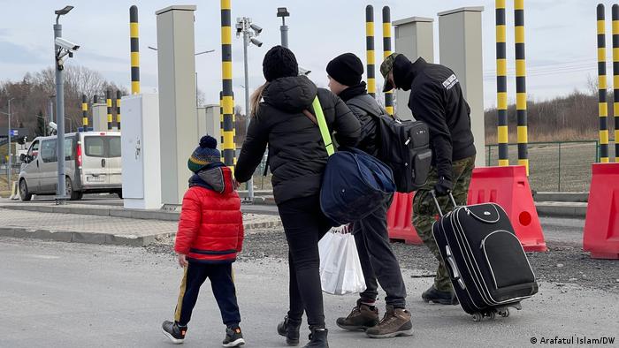 यूएन: रूसी हमले के बाद एक सप्तााह के भीतर 10 लाख लोग देश से भागे