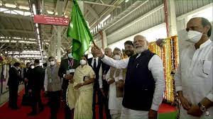 प्रधानमंत्री ने पुणे मेट्रो रेल परियोजना का उद्घाटन किया