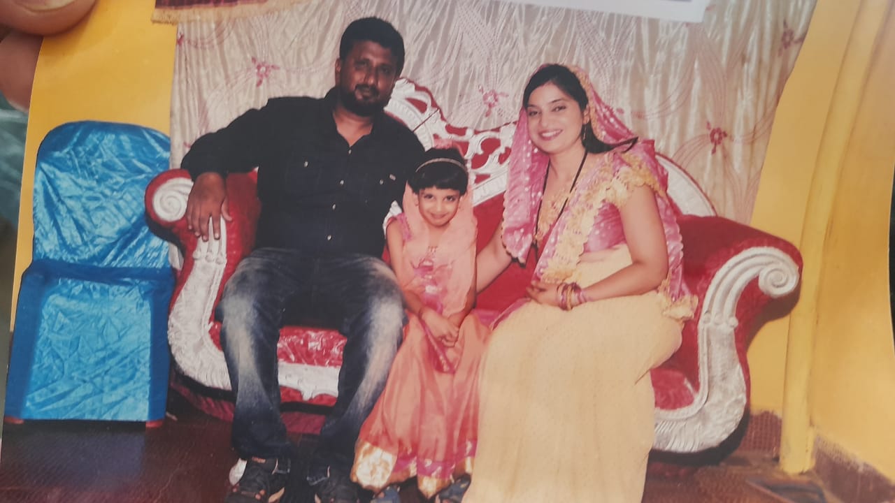 कारोबारी ने बेटे-बेटी को जहर देकर लगाई फांसी, बाप-बेटी की मौत