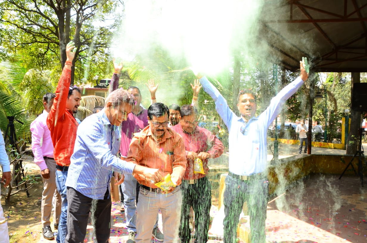 देखें VIDEO : पुरानी पेंशन योजना बहाली पर झूम उठे कर्मचारी