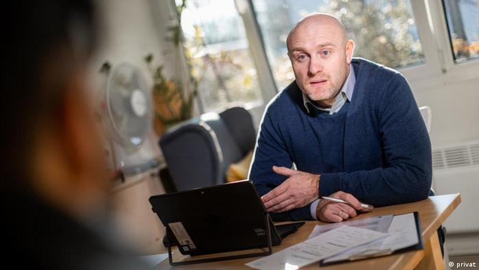 जर्मनी में रूसी लोगों के साथ बदसलूकी हो रही है