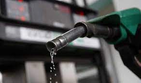 पेट्रोल पंप पर तेल डलवाने वालों का एटीएम कार्ड हैक कर खाते से पैसे निकालने वाले गिरोह का भंडाफोड़