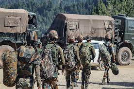 श्रीनगर में मुठभेड़ में तीन आतंकवादी मारे गए