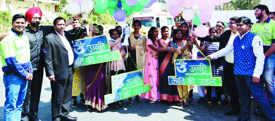 बालको उन्नति महोत्सव में विशिष्ट उपलब्धियों पर महिलाएं सम्मानित