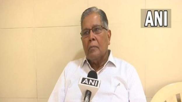 गुजरात के बाद कर्नाटक सरकार ने दिए स्कूलों में गीता पढ़ाने के संकेत, कांग्रेस ने बताया- बीजेपी का स्वार्थ