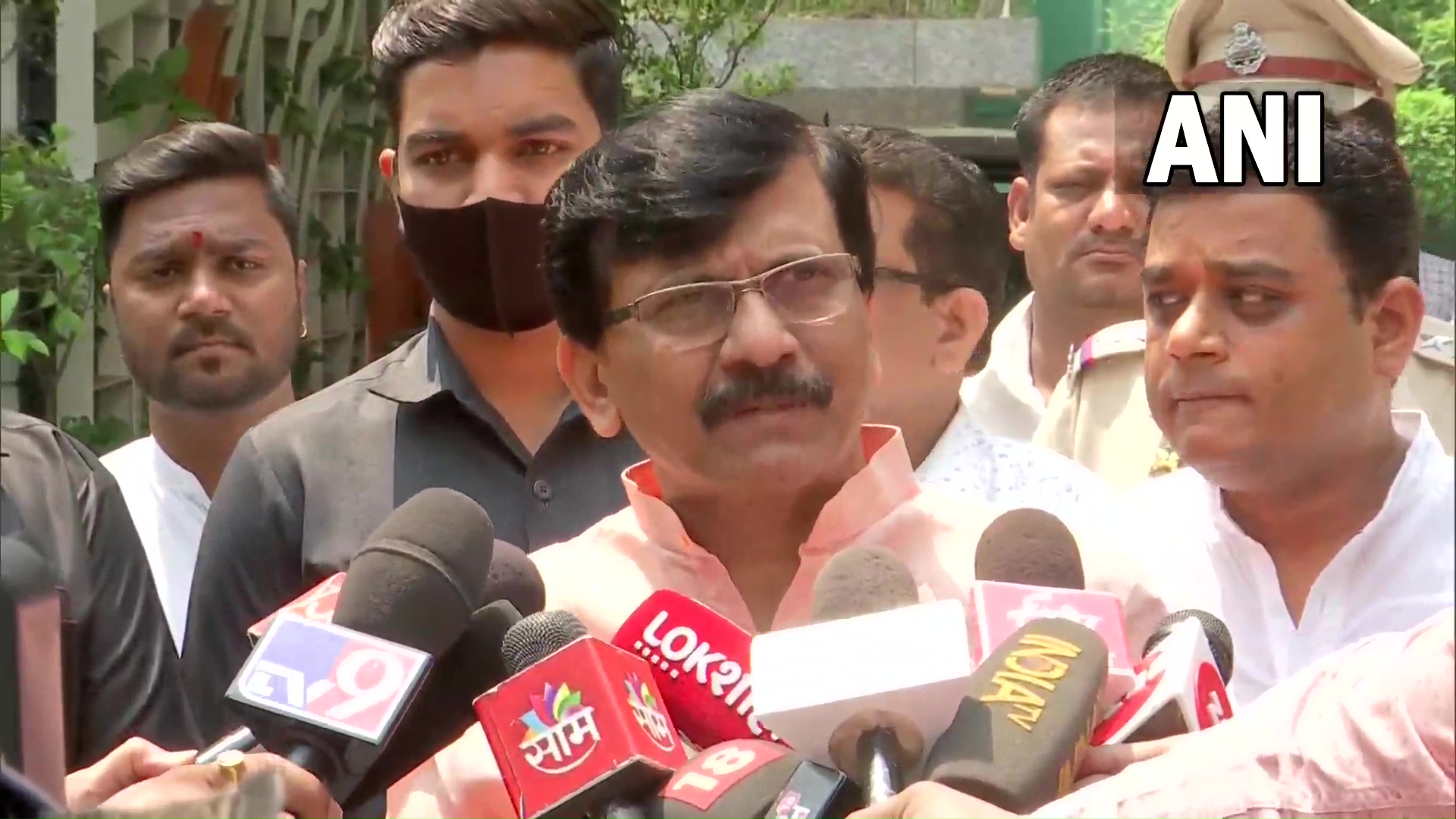 तेल की बढ़ती क़ीमतों पर शिवसेना ने कहा- ये बीजेपी का गेम है