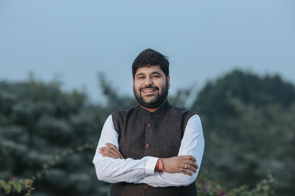 एयरपोर्ट सलाहकार समिति के सदस्य बनाए गए आकाश