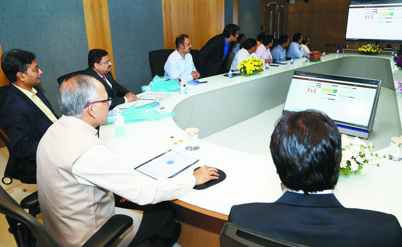 एनएमडीसी ने प्रबंधन डेशबोर्ड लांच किया