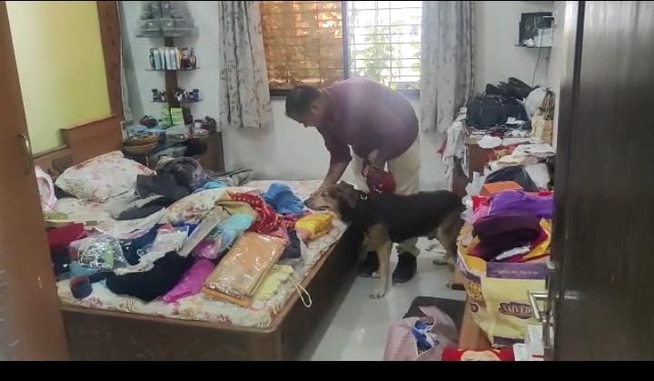  टिकरापारा में डकैती, हथियारबंद बदमाशों ने लूटे जेवर-कैश