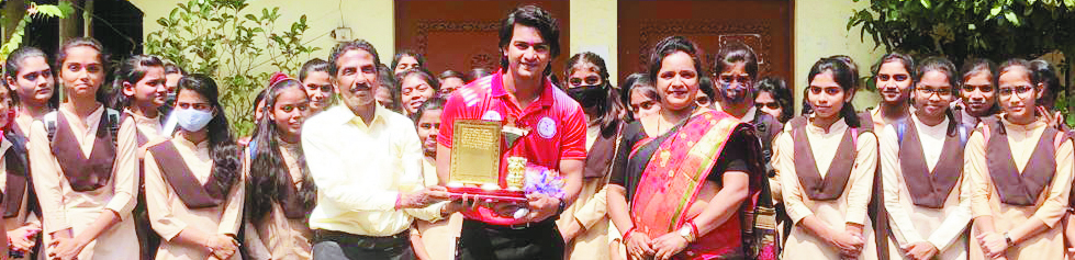 रायपुर कान्वेंट छात्र को वेटलिफ्टिंग में कांस्य