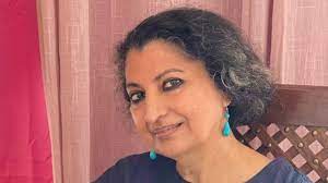 गीतांजलि श्री: बुकर सम्मान की अंतिम दौड़ में हिंदी की पहली लेखिका, क्या बदलेगी इससे हिंदी की दुनिया