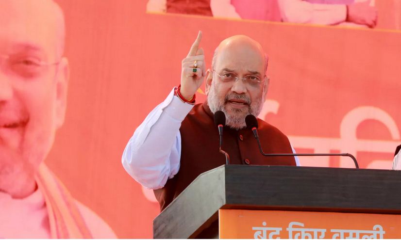 अंग्रेजी को अमित शाह की चुनौती