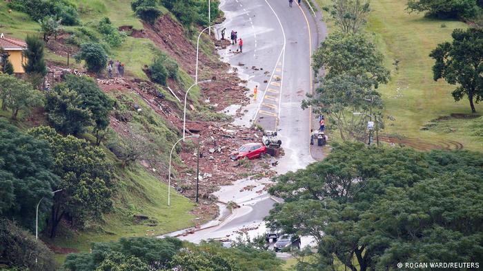 भारी बारिश में डूबा डरबन, 59 लोगों की मौत