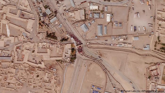 अफगानिस्तान में पाकिस्तान के हमले में 45 लोगों की मौत