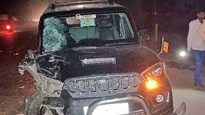 लखीमपुर में विधायक की स्कॉर्पियो की टक्कर से बाइक सवार दो युवकों की मौत