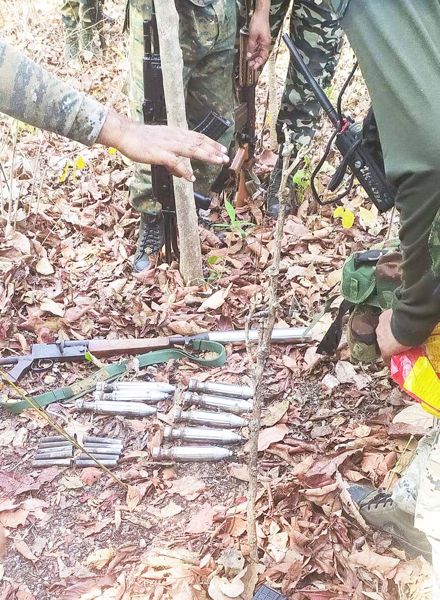 बीजापुर में मुठभेड़, जवान घायल