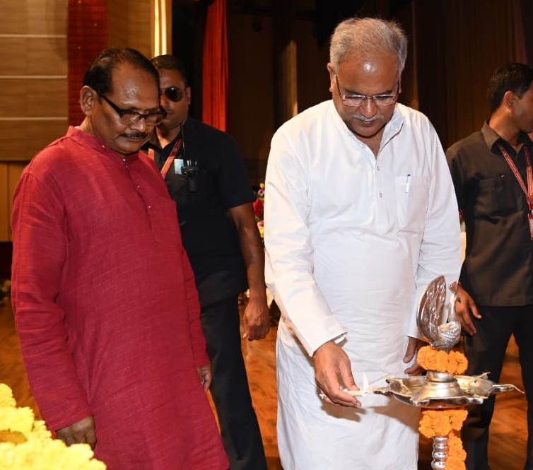 तीन साल में छत्तीसगढ़ में नक्सल घटनाओं में कमी आई है- भूपेश