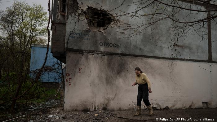 पूर्वी यूक्रेन के सैकड़ों ठिकानों पर रूसी हमला